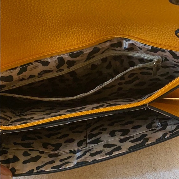 Lady’s handbag - Picture 5 of 5